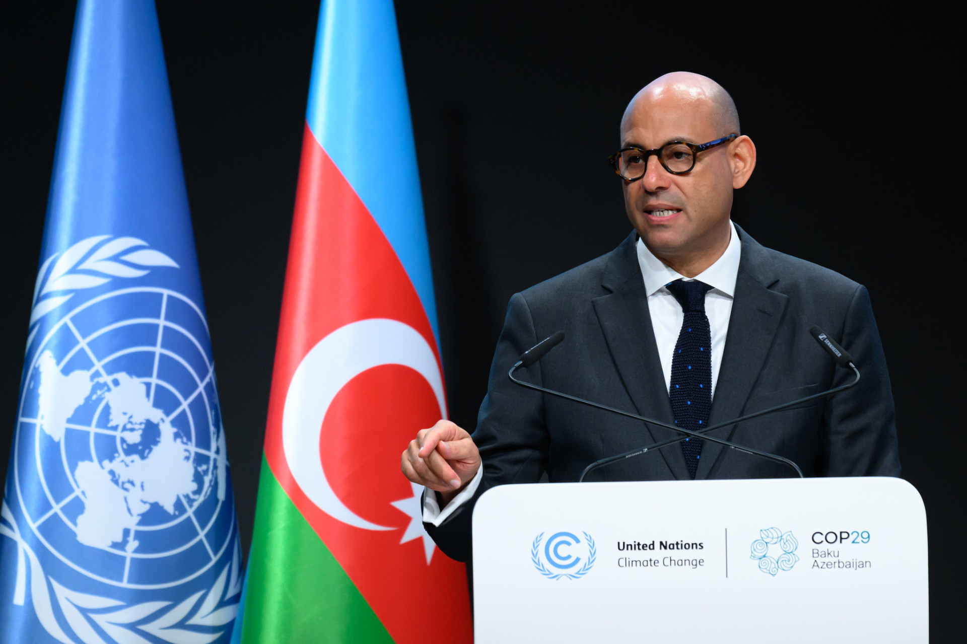Simon Stiell addresses world leaders