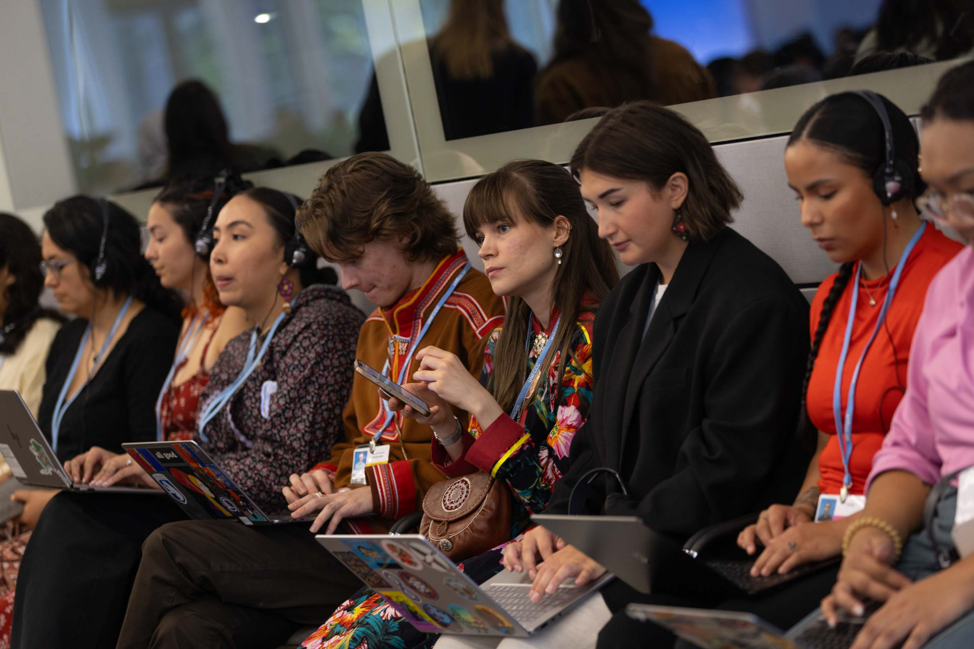Delegates listen to interventions during the SB62 Dialogue among Indigenous Peoples, local communities, Parties and other stakeholders.
