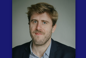 Headshot of Jonathan 