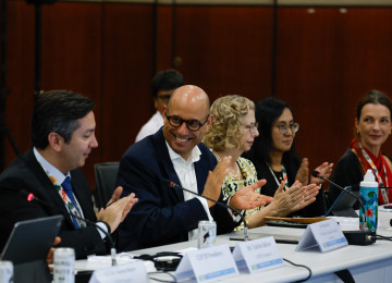 UN Climate Change Executive Secretary Simon Stiell during the High-Level Dialogue on Transparency at COP30. To his left, Mukhtar Babayev, COP29 President and Minister of Ecology and Natural Resources of Azerbaijan. To Stiell's right, Inger Andersen, Executive Director of the United Nations Environment Programme; Xuehong Wang, Director of Transparency at UN Climate Change; Anne Olhoff, Director ad interim of the UN Environment Programme Copenhagen Climate Centre.