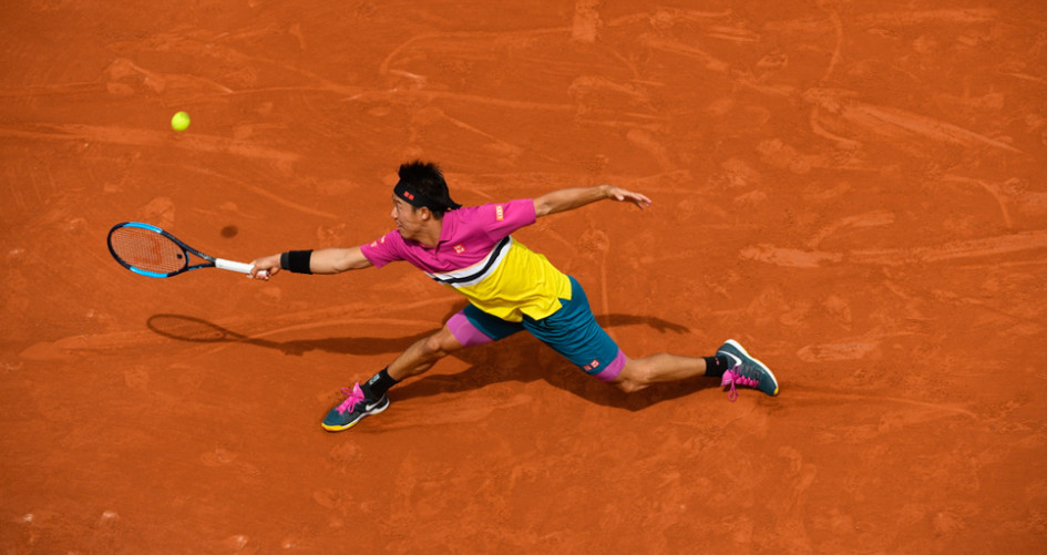 Kei Nishikori plays against Quentin Halys at Roland Garros 2019