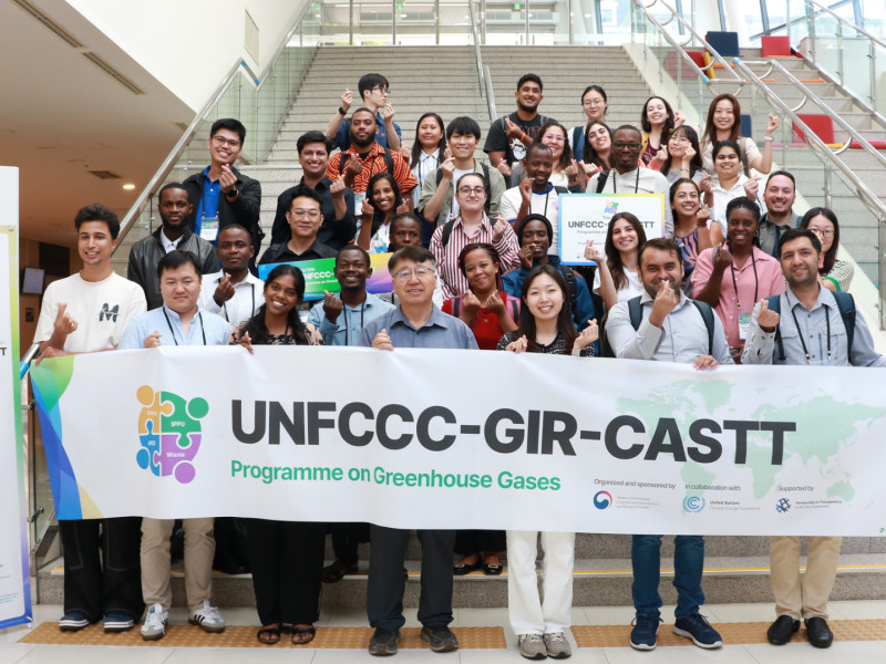 Training on greenhouse gases as part of the 2025 UNFCCC-GIR-CASTT.