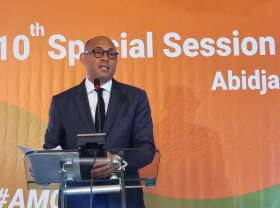 UN Climate Change Executive Secretary Simon Stiell delivers remarks at the 10th African Ministerial Conference on the Environment (AMCEN) in Abidjan, Côte d'Ivoire, on 5 September 2024.