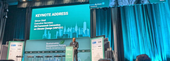 Simon Stiell delivers a speech at the Sustainable Investment Forum during New York Climate Week.